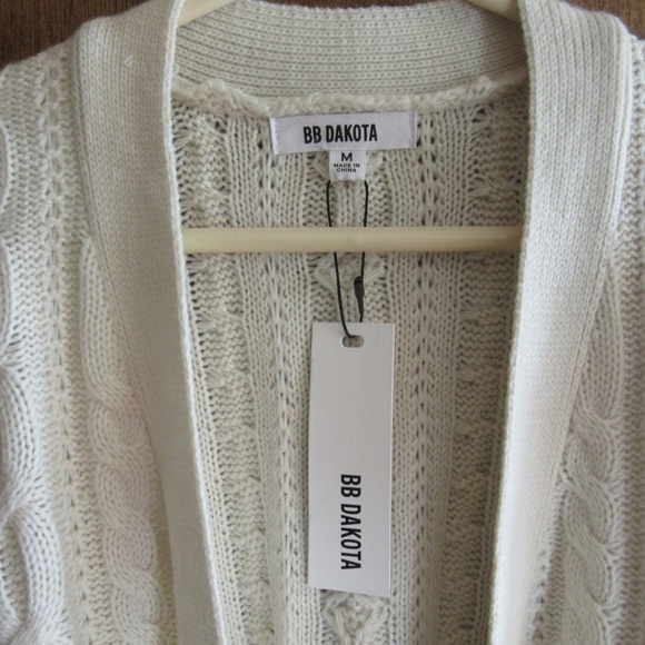 BB DAKOTA Sweater Coat Cable Knit Cardigan Pocketed and Belted NEW WITH TAGS - Picture 4 of 7